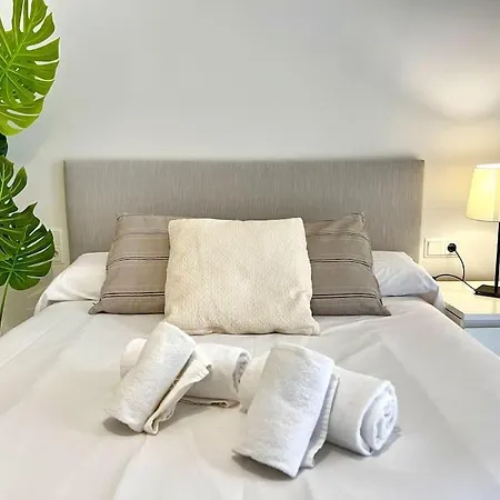 Nuevo Cathedral Deluxe Apartment Sinesedesignhomes Malaga Exterior photo