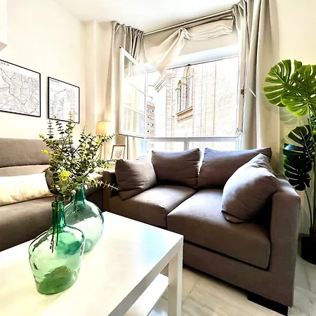 Nuevo Cathedral Deluxe Apartment Sinesedesignhomes Malaga Exterior photo