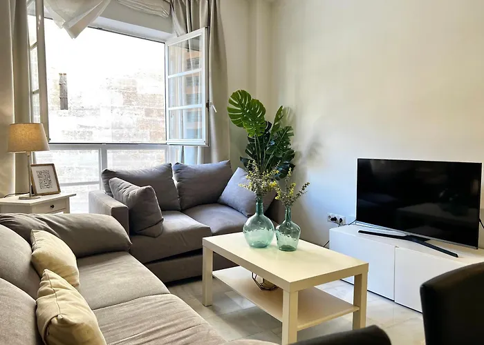 Nuevo Cathedral Deluxe Apartment Sinesedesignhomes