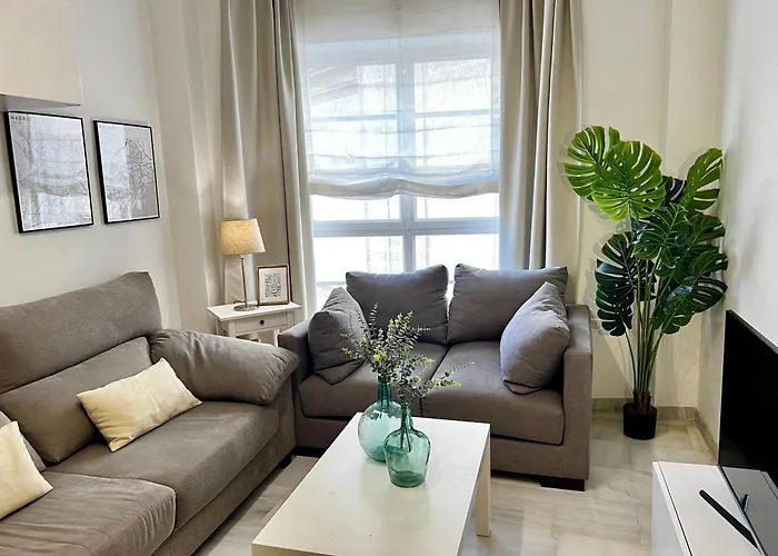 Nuevo Cathedral Deluxe Apartment Sinesedesignhomes